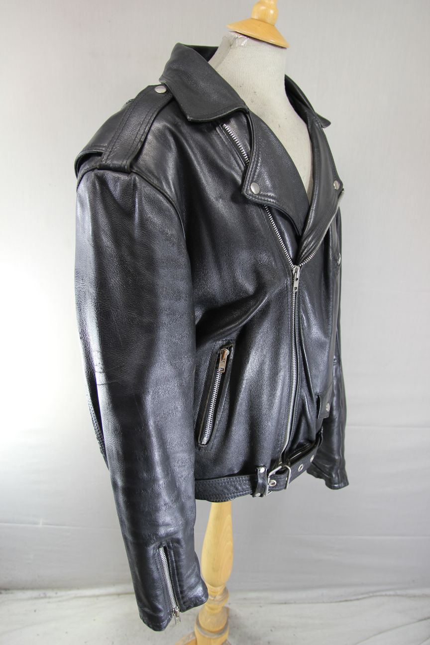 VINTAGE 70s PUNK ROCK STYLE BLACK LEATHER BIKER JACKET WITH QUILTED LINING 54 IN