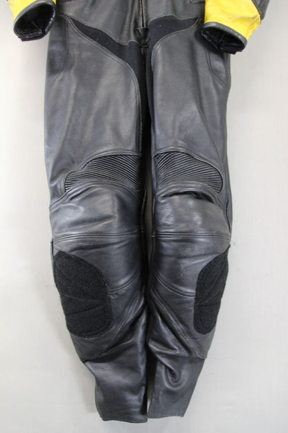 TRIUMPH BRITISH MADE 1 PIECE BLACK & YELLOW LEATHER BIKER SUIT + CE ARMOUR 46 IN