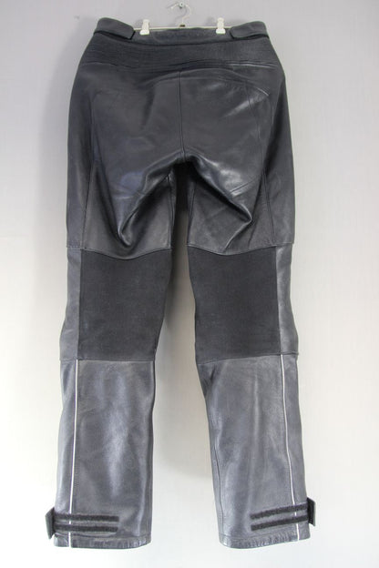HEIN GERICKE BLACK LEATHER BIKER TROUSERS WITH CE ARMOUR: WAIST 32 IN/LEG 34 IN