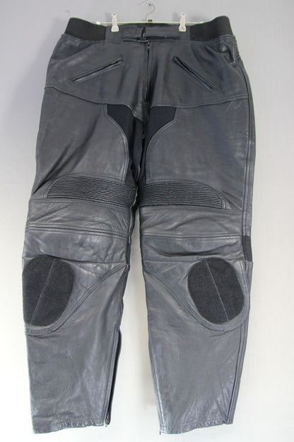 BIKERS GEAR BLACK LEATHER TROUSERS WITH PROTECTORS: WAIST 40 INCH/LEG 31 INCH