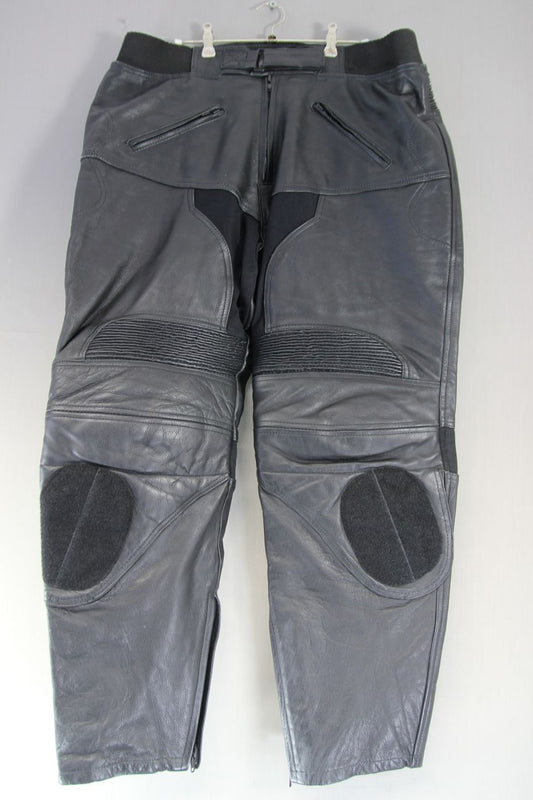BIKERS GEAR BLACK LEATHER TROUSERS WITH PROTECTORS: WAIST 40 INCH/LEG 31 INCH