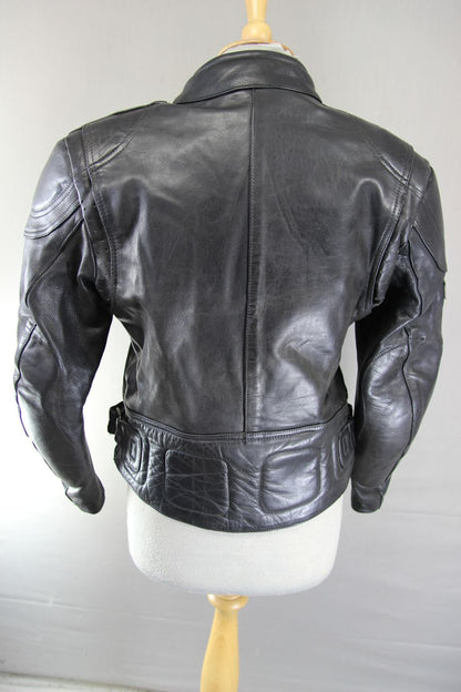 ASHMAN BLACK COWHIDE LEATHER BIKER JACKET WITH REMOVABLE PROTECTORS: SIZE 12