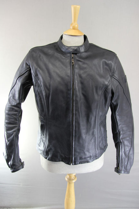 EXERO BLACK LEATHER BIKER JACKET WITH CE ARMOUR & THERMAL LINING: SIZE 18