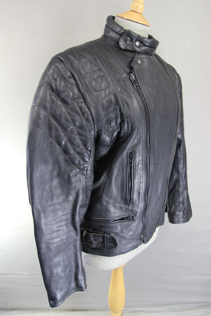 CLASSIC 'BORN FREE' BLACK COWHIDE LEATHER BIKER JACKET 38-40 INCH CHEST