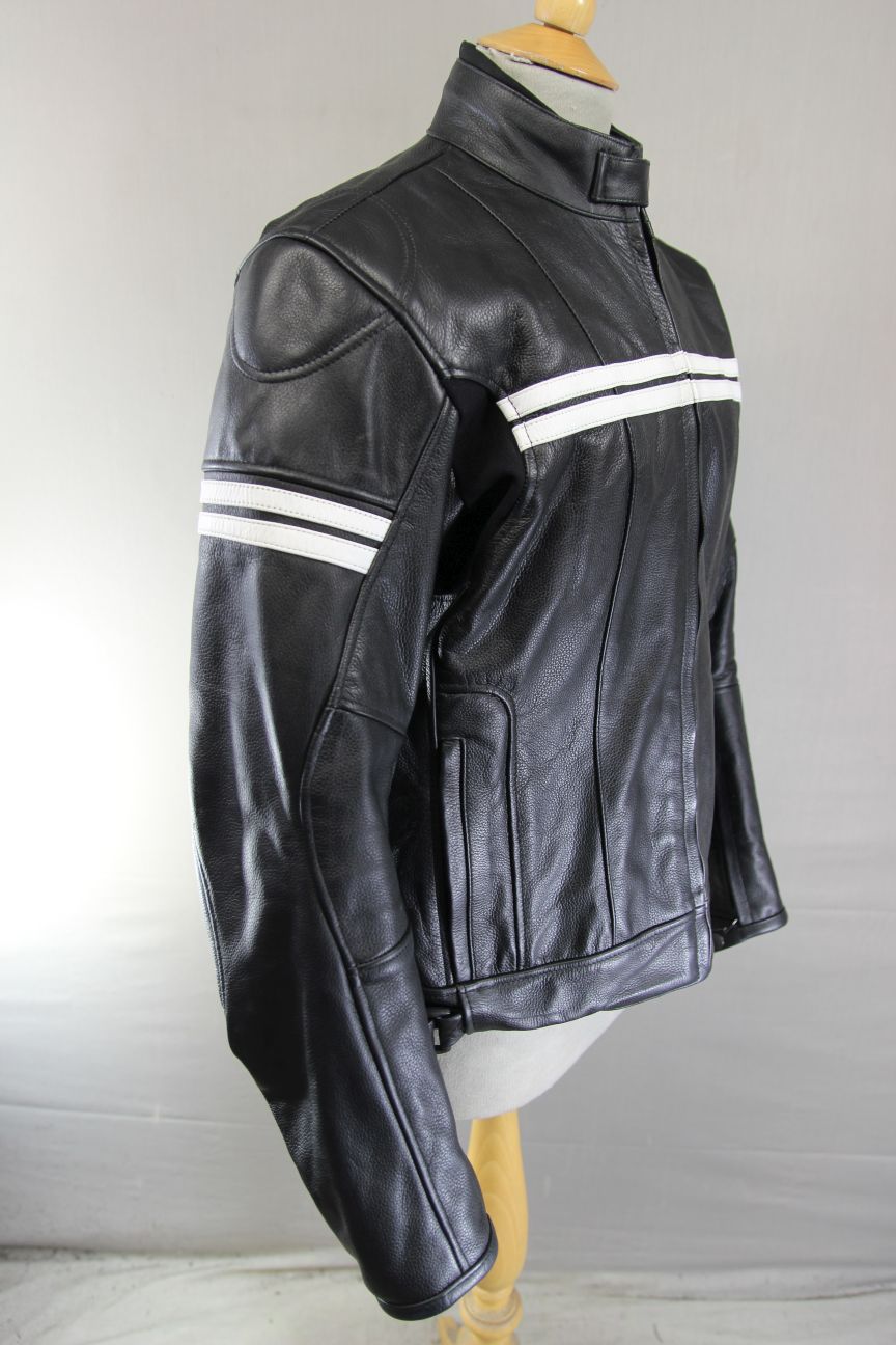 PRO FIRST LADIES BLACK & WHITE LEATHER BIKER JACKET WITH CE ARMOUR 38-40 IN/XXL