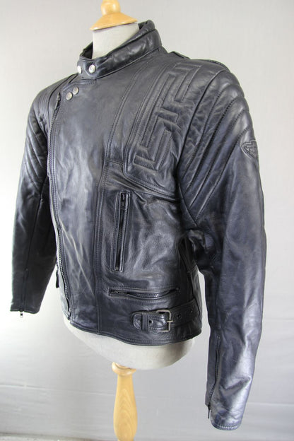 CLASSIC AKITO T-FORCE PLUS BLACK LEATHER BIKER JACKET 40-42 INCH CHEST