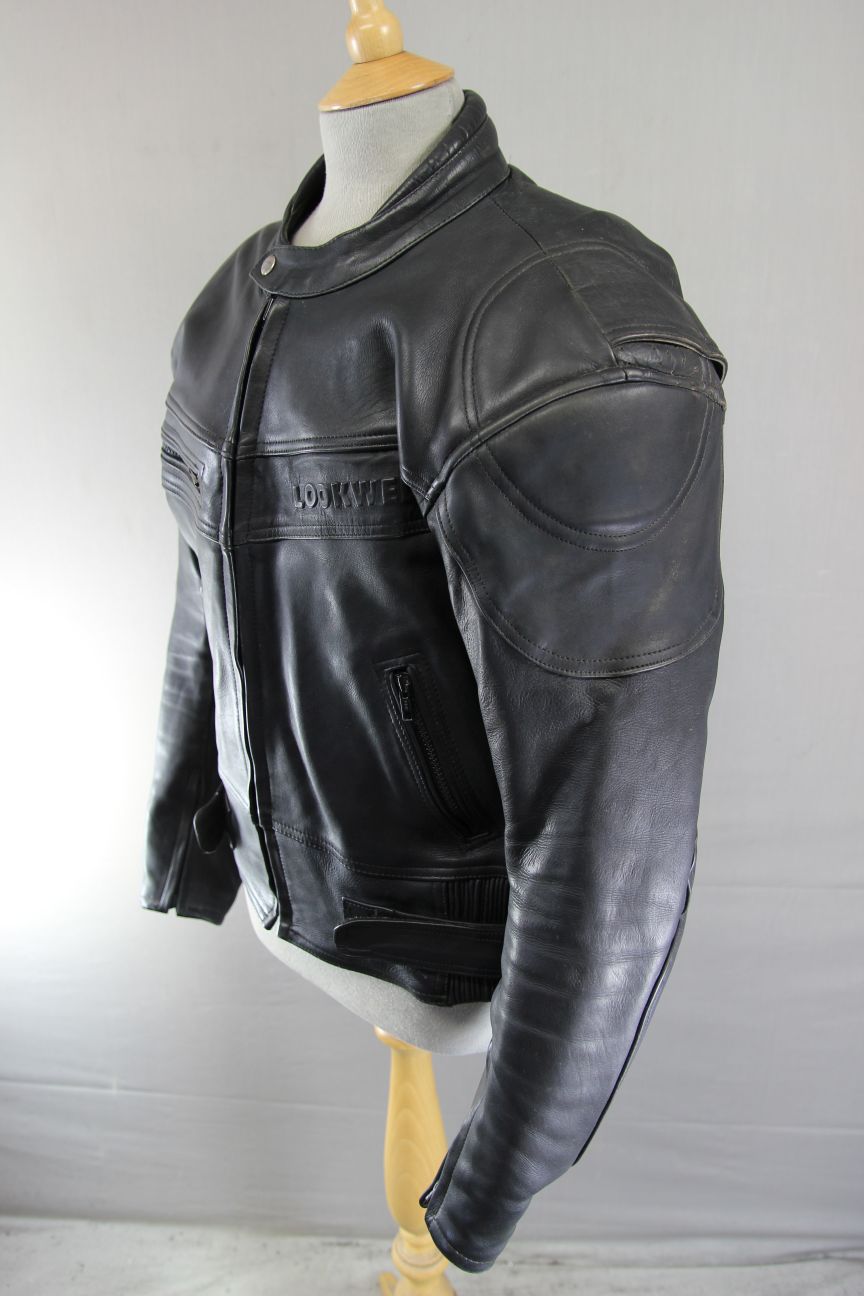 LOOKWELL BLACK LEATHER BIKER JACKET WITH REMOVABLE PROTECTORS 42 INCH/LARGE