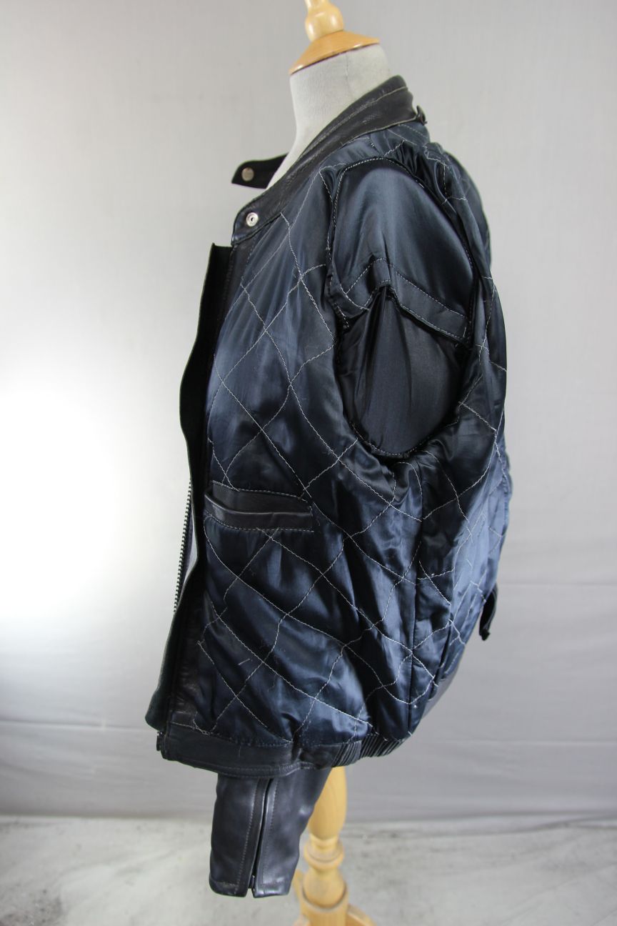 LOOKWELL BLACK LEATHER BIKER JACKET WITH REMOVABLE PROTECTORS 42 INCH/LARGE