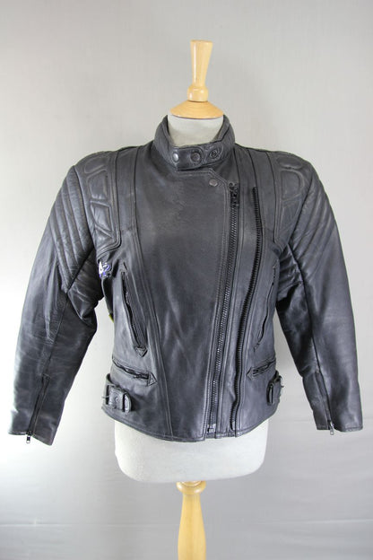 AKITO BLACK LEATHER BIKER JACKET WITH CE BACK ARMOUR: SIZE 10 32-34 INCH CHEST