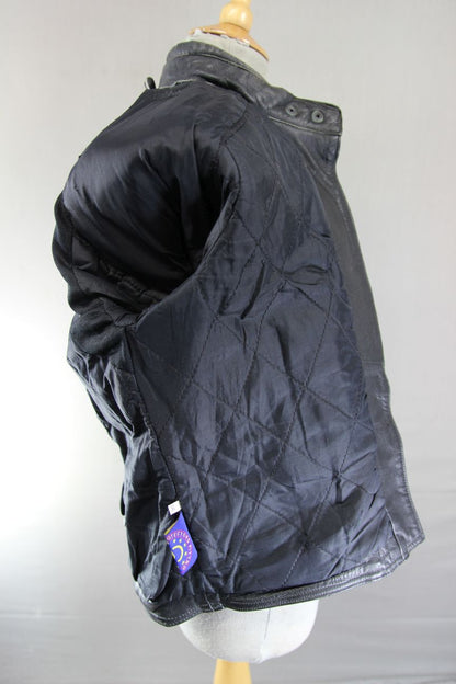 AKITO BLACK LEATHER BIKER JACKET WITH CE BACK ARMOUR: SIZE 10 32-34 INCH CHEST