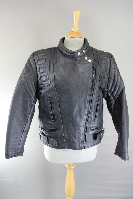 APACHE LEATHERS CLASSIC BLACK BIKER JACKET: SIZE 14 36-38 INCH CHEST