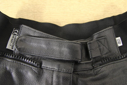 IXS BLACK LEATHER BIKER TROUSERS WITH CE ARMOUR WAIST 28 INCH/INSIDE LEG 29 INCH