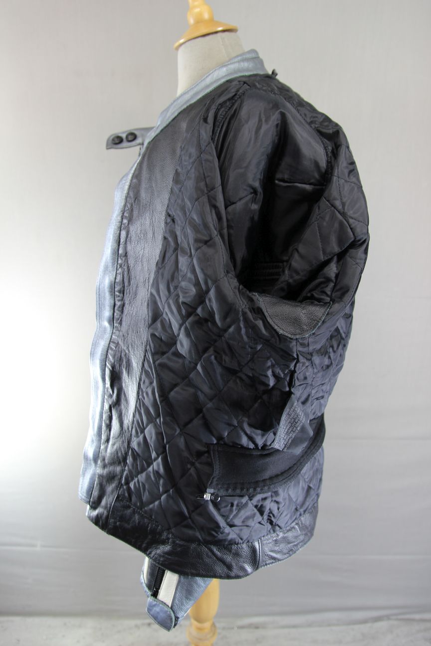 FRANK THOMAS BLACK, SILVER & WHITE LEATHER BIKER JACKET WITH BACK PROTECTOR 46IN