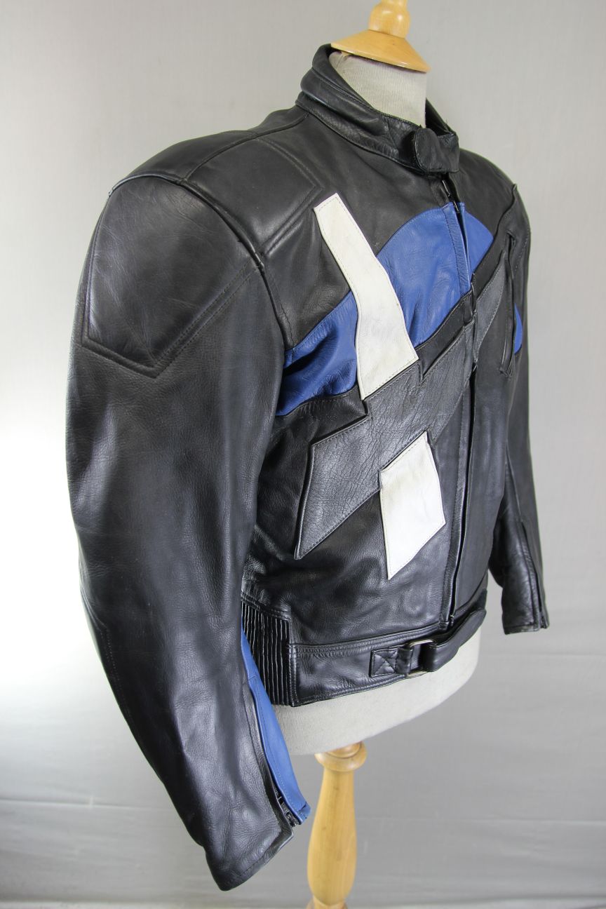 AKITO APOLLO PLUS LEATHER BIKER JACKET + BACK, SHOULDER & ELBOW PROTECTORS 42 IN