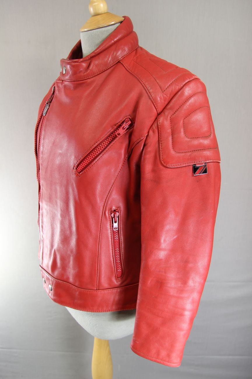 VINTAGE 1970's/1980's CLASSIC RED LEATHER BIKER JACKET 36-38 INCH CHEST
