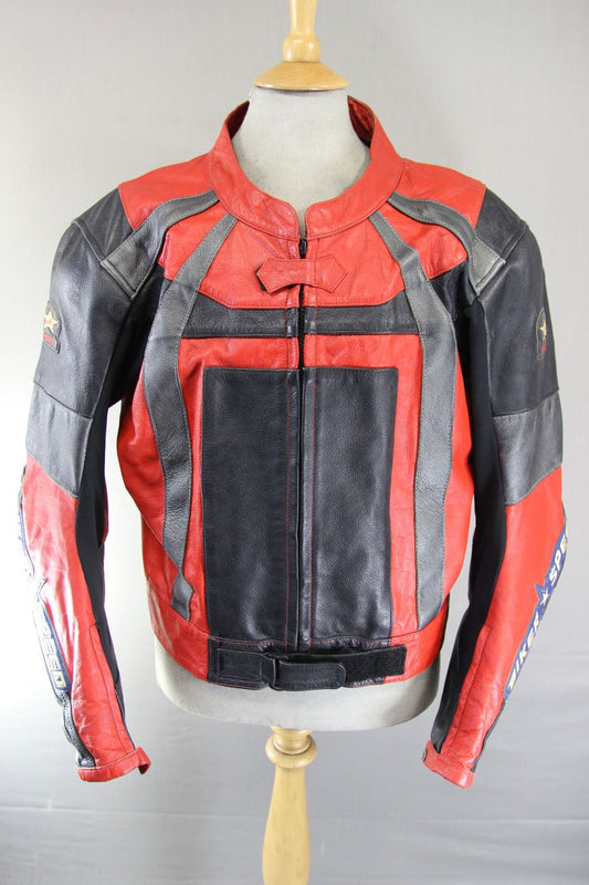 BLACK, RED & SILVER LEATHER BIKER JACKET WITH BACK, SHOULDER & ELBOW ARMOUR 46IN