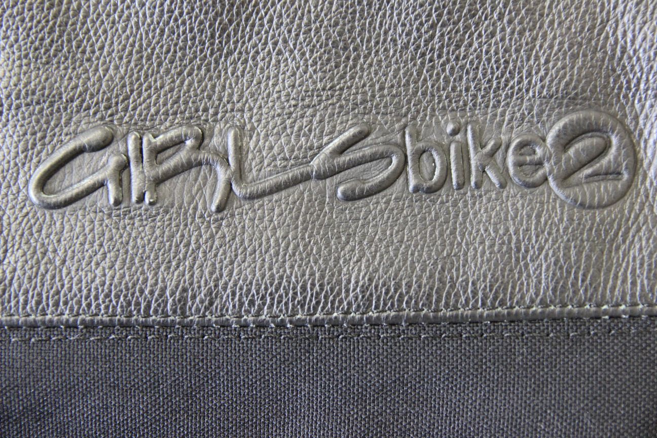 LEWIS 'LADY' BLACK LEATHER BIKER TROUSERS: SIZE 14 WAIST 34 IN/INSIDE LEG 27 IN