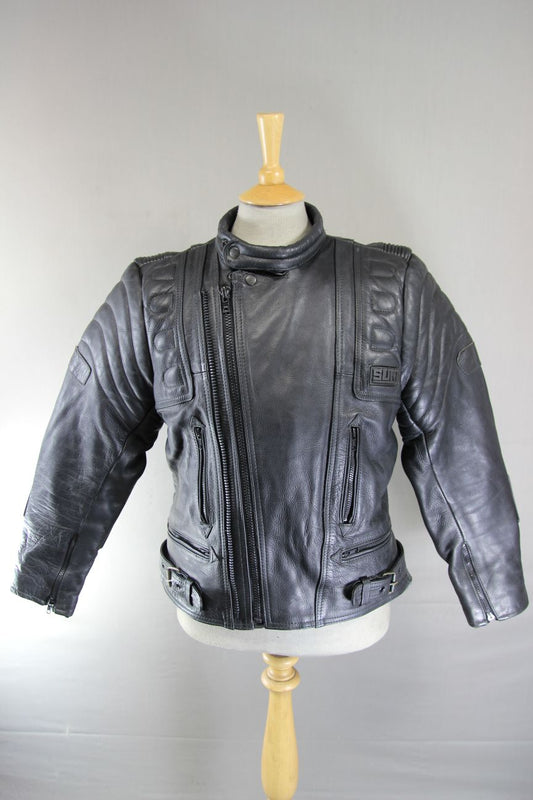 SUKI MERCURY SPORTS BLACK LEATHER BIKER JACKET + REMOVABLE BACK PROTECTOR 40-42"