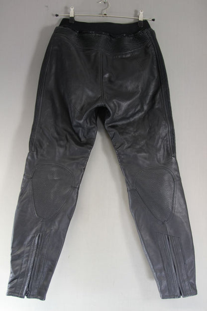 AKITO BLACK LEATHER BIKER TROUSERS + KNEE CE ARMOUR: SIZE 16 WAIST 28IN/LEG 30IN