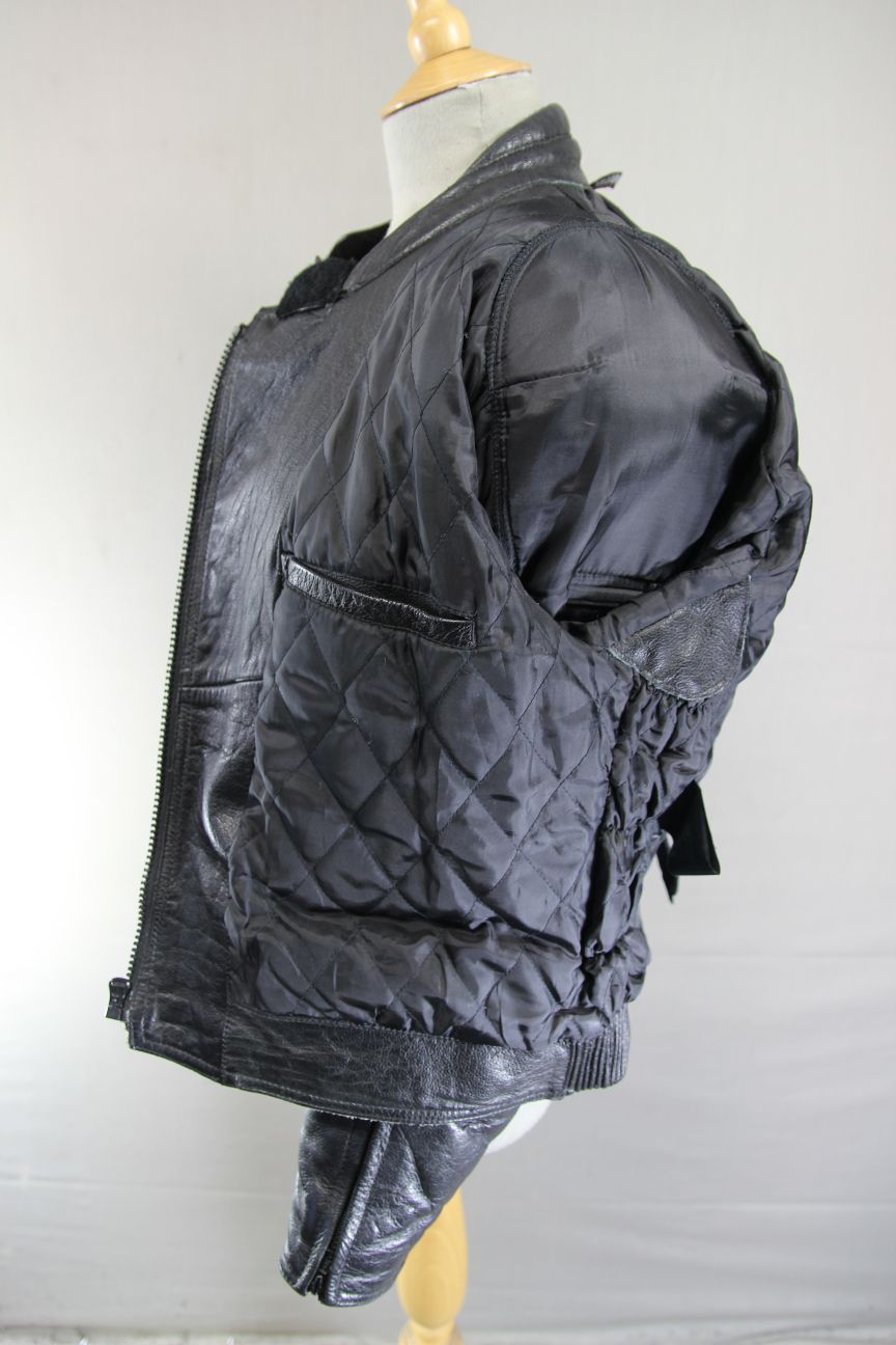 FRANK THOMAS CLASSIC BLACK LEATHER BIKER JACKET WITH BACK PROTECTOR: SIZE 14