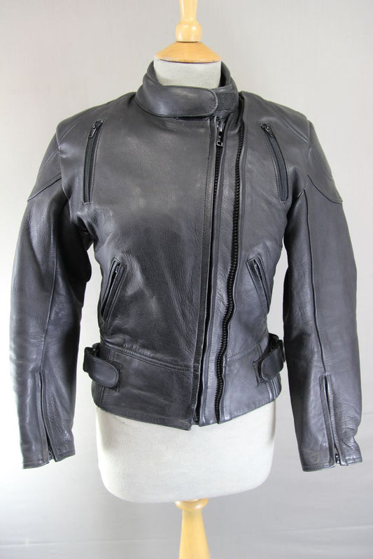 ASHMAN BLACK COWHIDE LEATHER BIKER JACKET WITH REMOVABLE PROTECTORS: SIZE 10