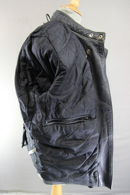 CLASSIC AKITO T-FORCE BLACK LEATHER BIKER JACKET: SIZE 18/40 INCH CHEST