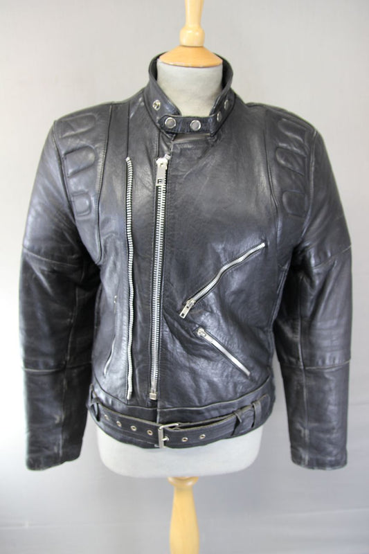 VINTAGE BLACK COWHIDE LEATHER NICE OF LONDON, PARIS & NEW YORK BIKER JACKET 38IN