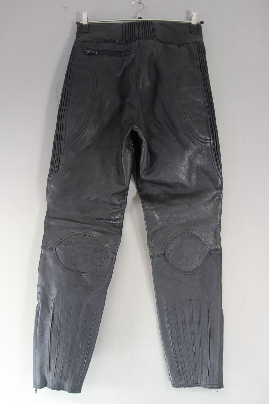 J&S CLASSIC BLACK LEATHER BIKER TROUSERS WAIST 30-32 INCHES/INSIDE LEG 31 INCHES