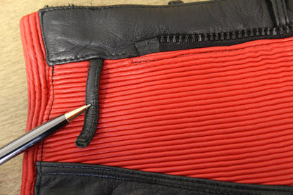 VINTAGE STEIN BLACK & RED LEATHER BIKER TROUSERS: WAIST 28 IN/INSIDE LEG 30 IN
