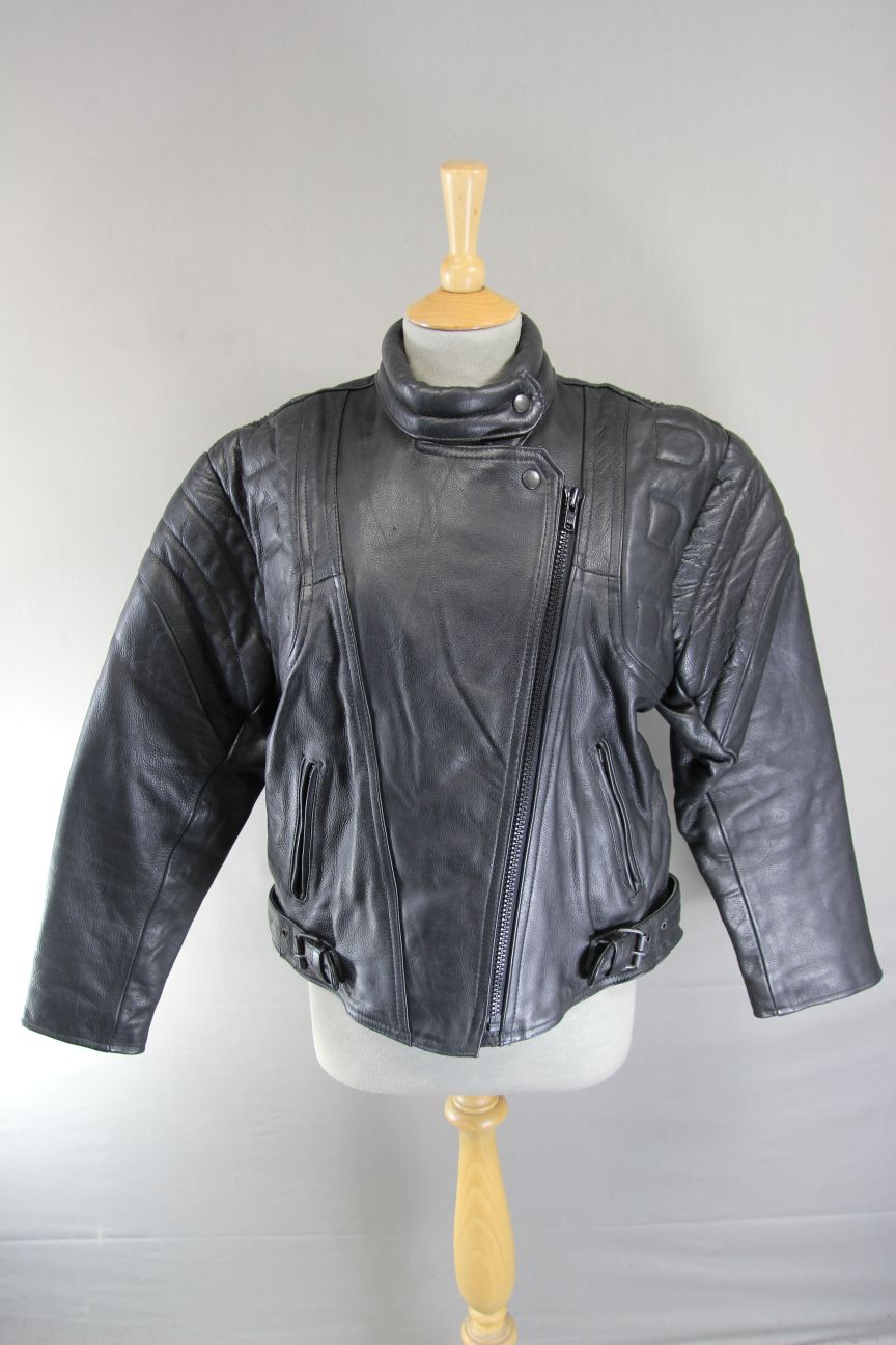CLASSIC SKIN BLACK COWHIDE LEATHER LADIES BIKER JACKET 40 INCH CHEST/XL