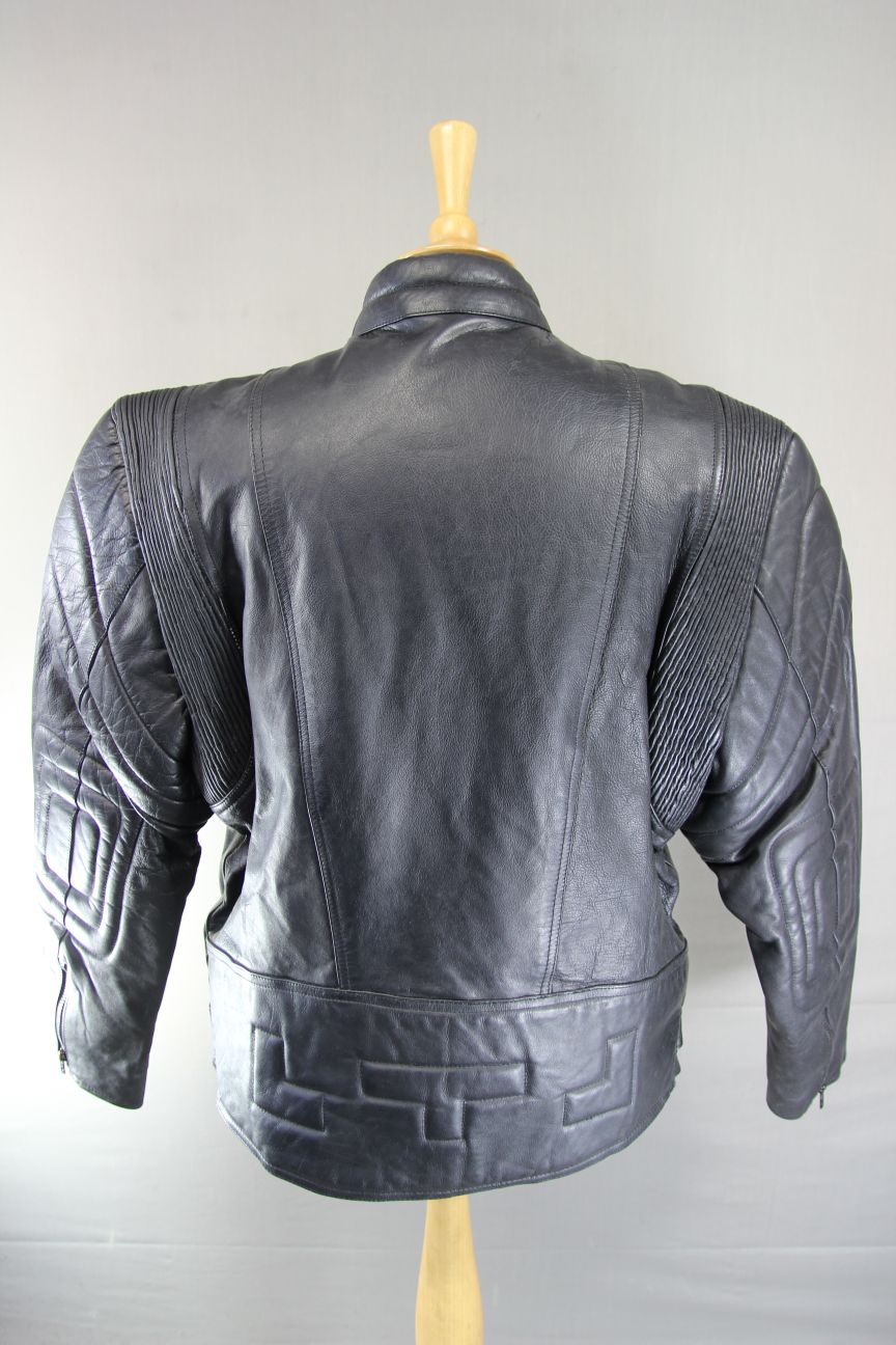 NINO VALI DESIGNER CLASSIC BLACK LEATHER BIKER JACKET 46 INCH CHEST/XL
