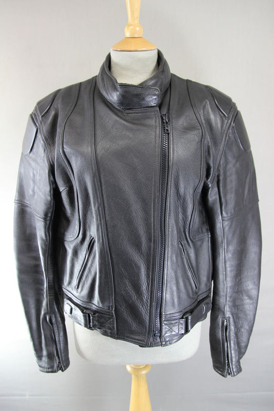 CLASSIC ALPINE WEAR BLACK LEATHER BIKER JACKET WITH BACK PROTECTOR: SIZE 16