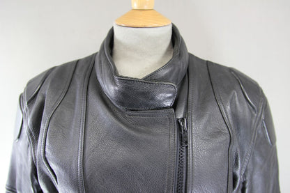 CLASSIC ALPINE WEAR BLACK LEATHER BIKER JACKET WITH BACK PROTECTOR: SIZE 16