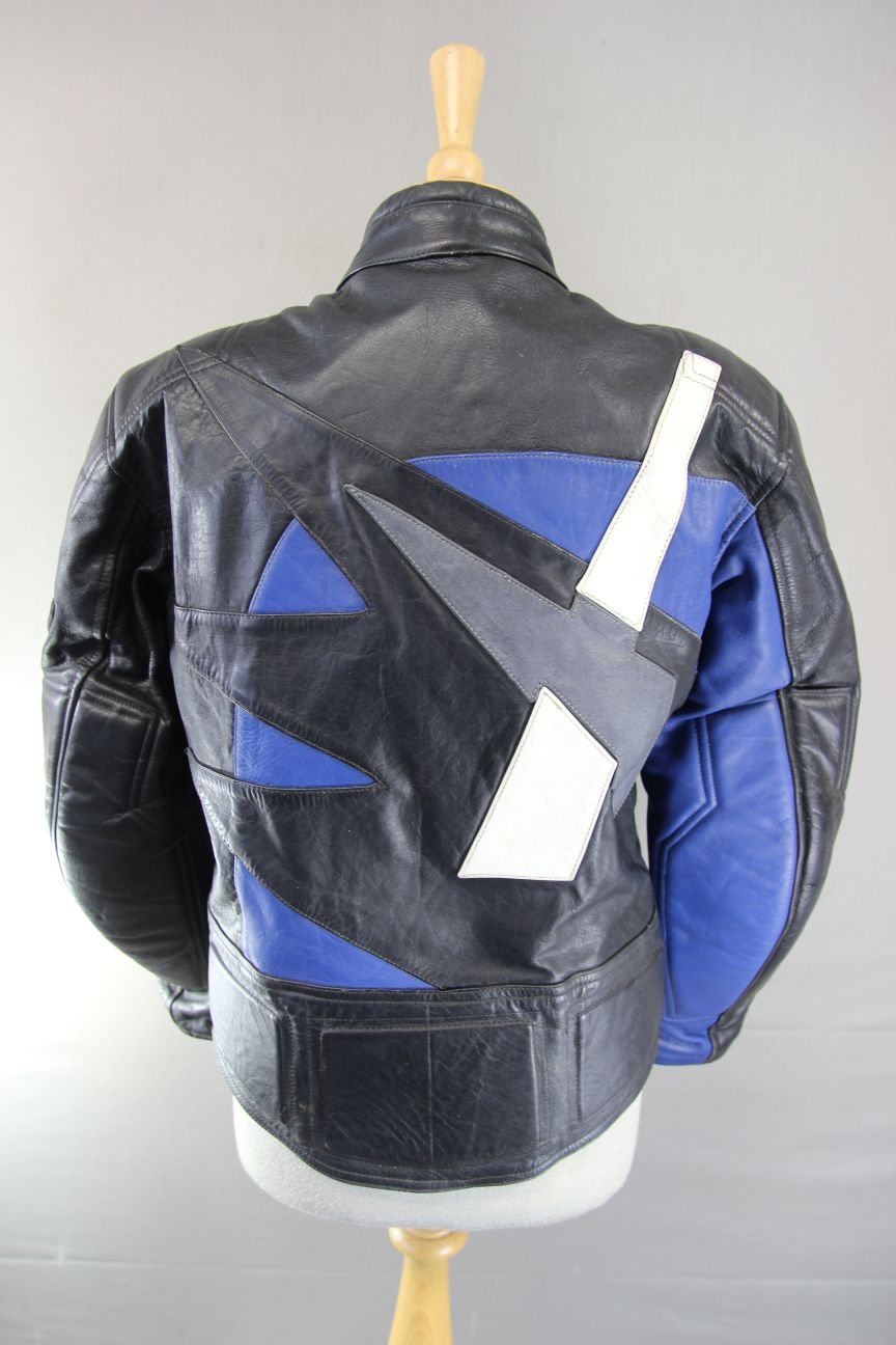 AKITO APOLLO PLUS LEATHER BIKER JACKET + BACK, SHOULDER & ELBOW PROTECTORS 38 IN