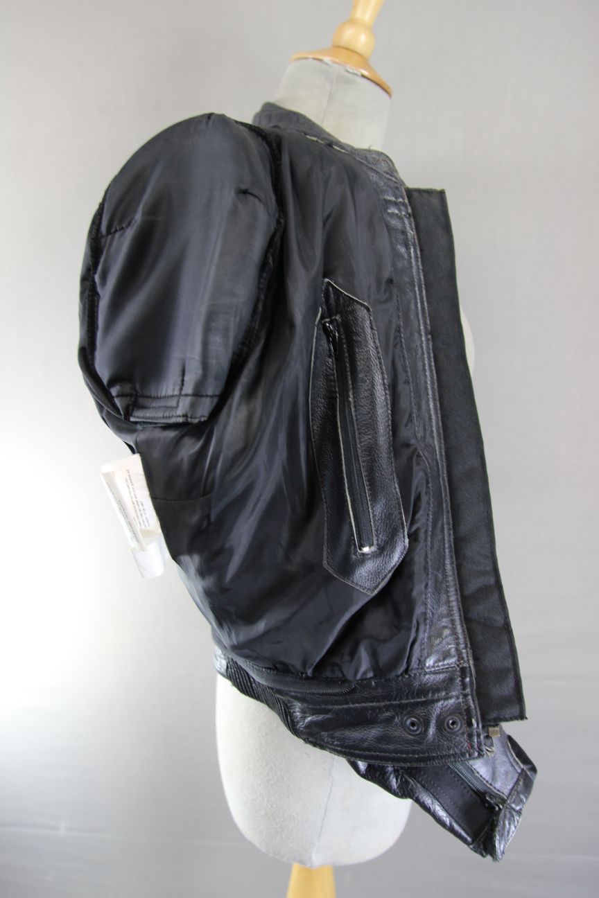 FRANK THOMAS BLACK, RED, SILVER & CREAM LEATHER BIKER JACKET + CE ARMOUR SIZE 12
