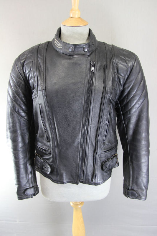 RIOSSI BLACK LEATHER BIKER JACKET WITH BACK, SHOULDER & ELBOW PROTECTORS 36-38IN