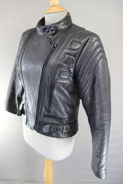 CLASSIC AKITO BLACK LEATHER BIKER JACKET: SIZE 12/34 -36 INCH CHEST