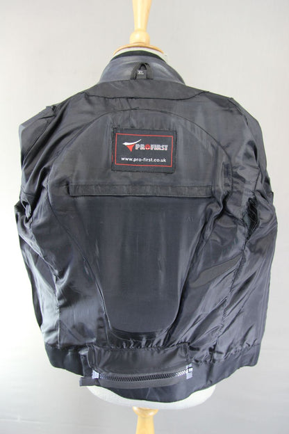 PRO FIRST LADIES BLACK & WHITE LEATHER BIKER JACKET WITH CE ARMOUR 38-40 INCH/XL