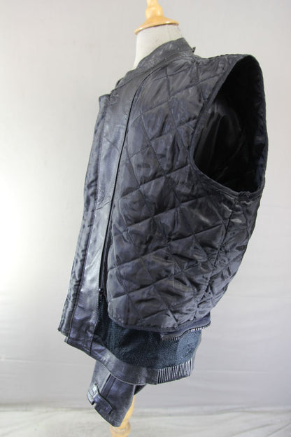 RK BLACK, RED & SILVER LEATHER BIKER JACKET WITH CE ARMOUR & THERMAL LINING 46IN