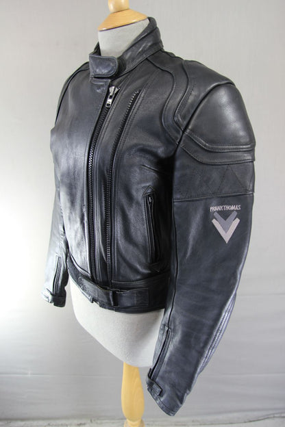 FRANK THOMAS BLACK LEATHER BIKER JACKET WITH BACK & SHOULDER PROTECTORS: SIZE 12