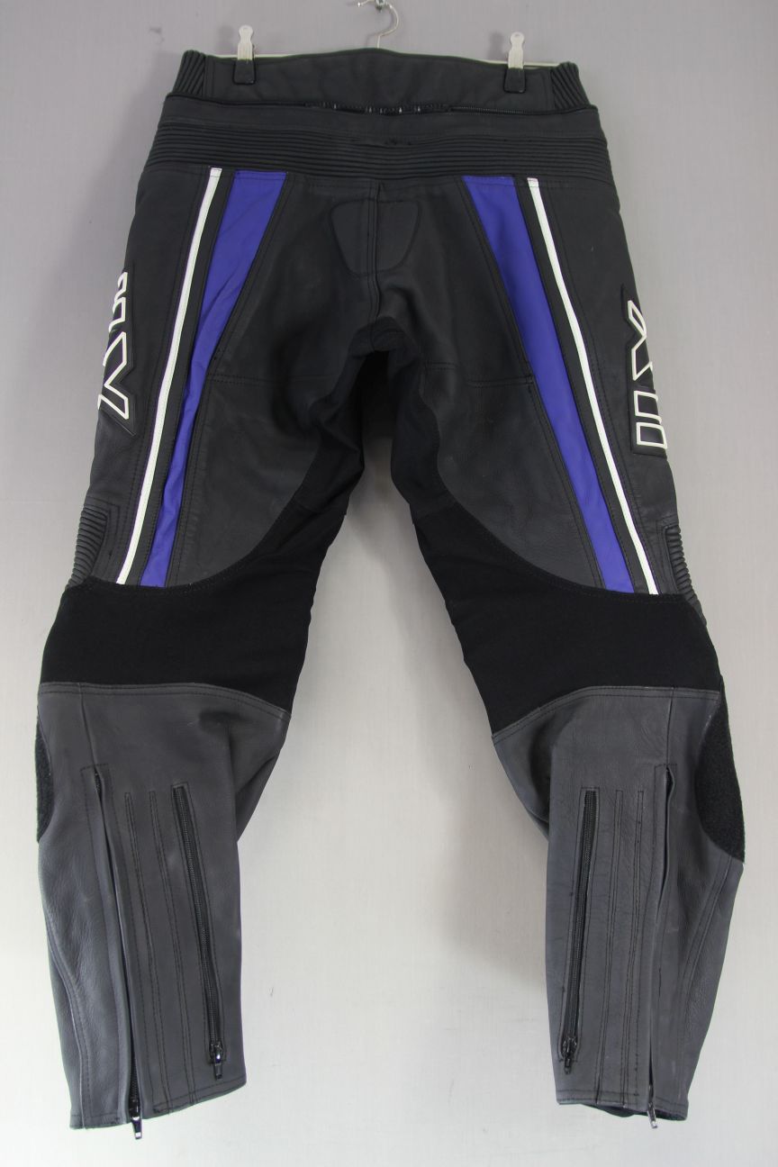 FRANK THOMAS XTI LEATHER BIKER TROUSERS + CE ARMOUR WAIST 34 IN/INSIDE LEG 30 IN