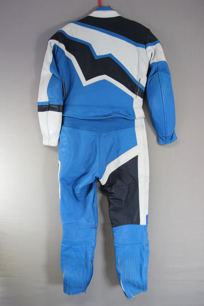 VINTAGE RIVA 2 PIECE KEVLAR REINFORCED LEATHER BIKER SUIT + KNEE PROTECTORS 40IN