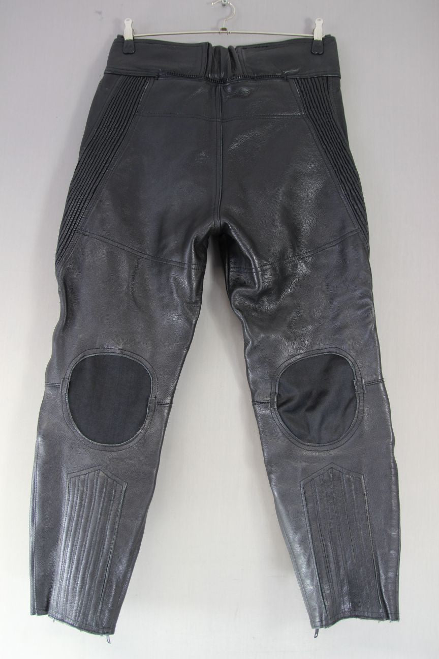 J&S BLACK LEATHER BIKER TROUSERS WAIST 34-36 INCH/INSIDE LEG 28 INCH (SHORT FIT)