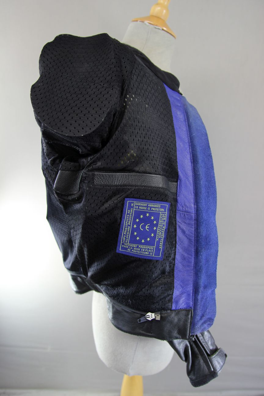 IXS BLACK, BLUE, SILVER & WHITE LEATHER BIKER JACKET WITH CE ARMOUR 32-34 INCH