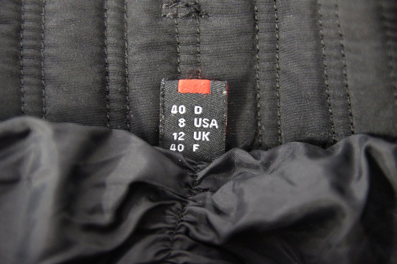 HEIN GERICKE LEATHER BIKER TROUSERS + HIP & KNEE ARMOUR SIZE 12 WAIST 30/LEG 32"
