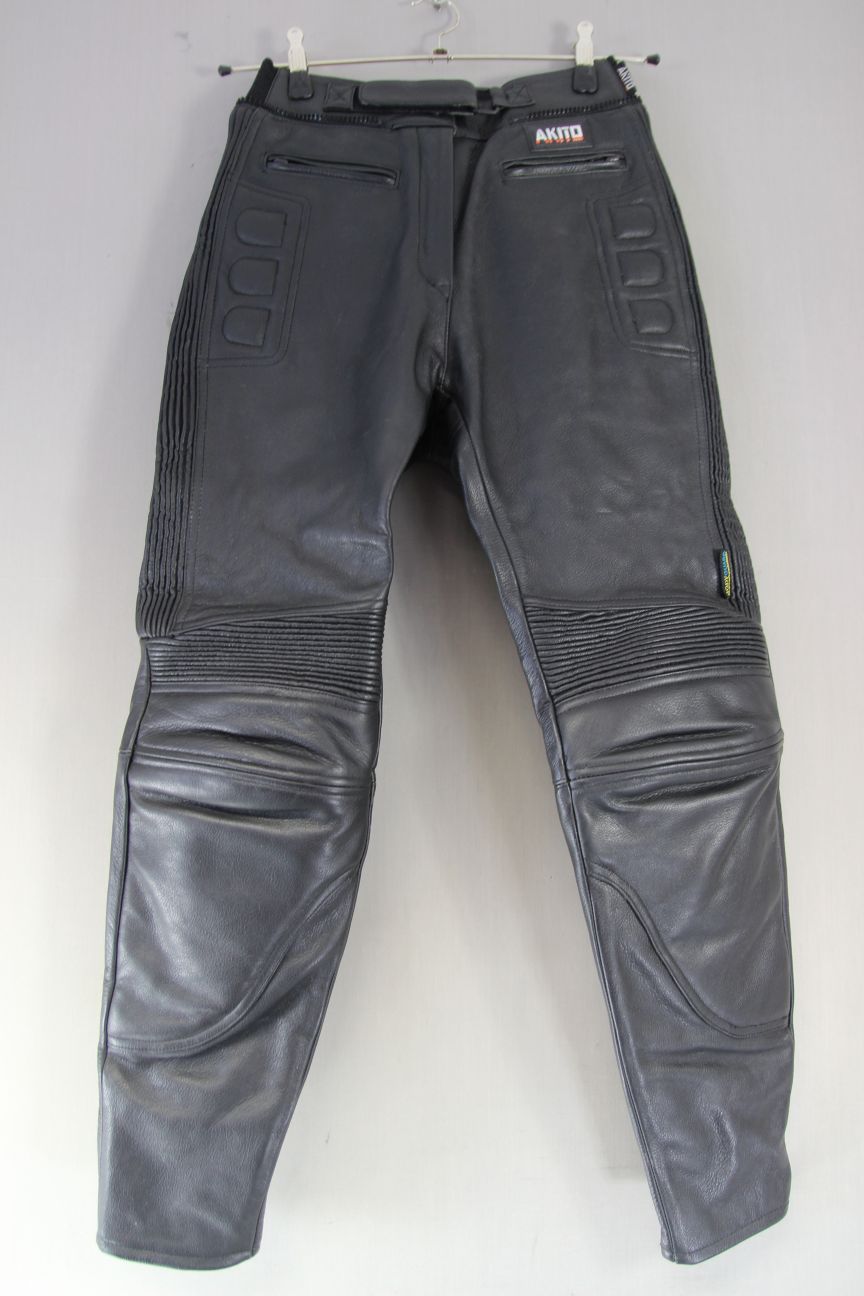 AKITO BLACK LEATHER BIKER TROUSERS + KNEE CE ARMOUR: SIZE 12 WAIST 28IN/LEG 29IN