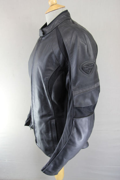 TRIUMPH LADIES BLACK LEATHER BIKER JACKET WITH CE ARMOUR SIZE L/G 38 INCH CHEST