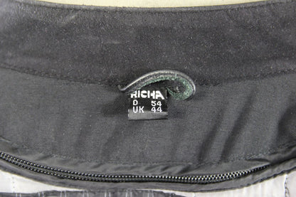 RICHA SILVER & BLACK LEATHER BIKER JACKET WITH CE ARMOUR & THERMAL LINING 44 IN